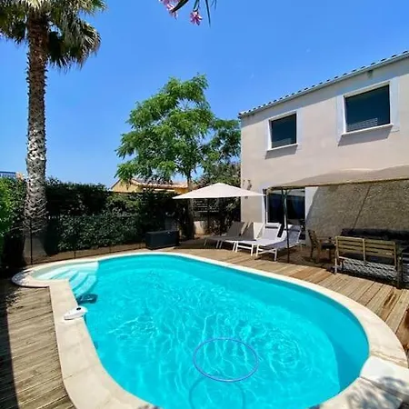 Au Calme Avec Piscine Privee Du Samedi Au Samedi Villa Gigean