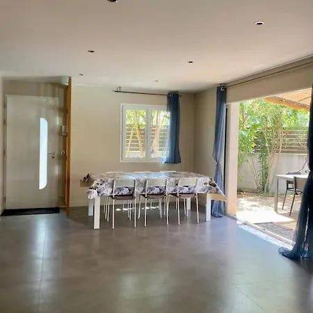 Au Calme Avec Piscine Privee Du Samedi Au Samedi Villa *